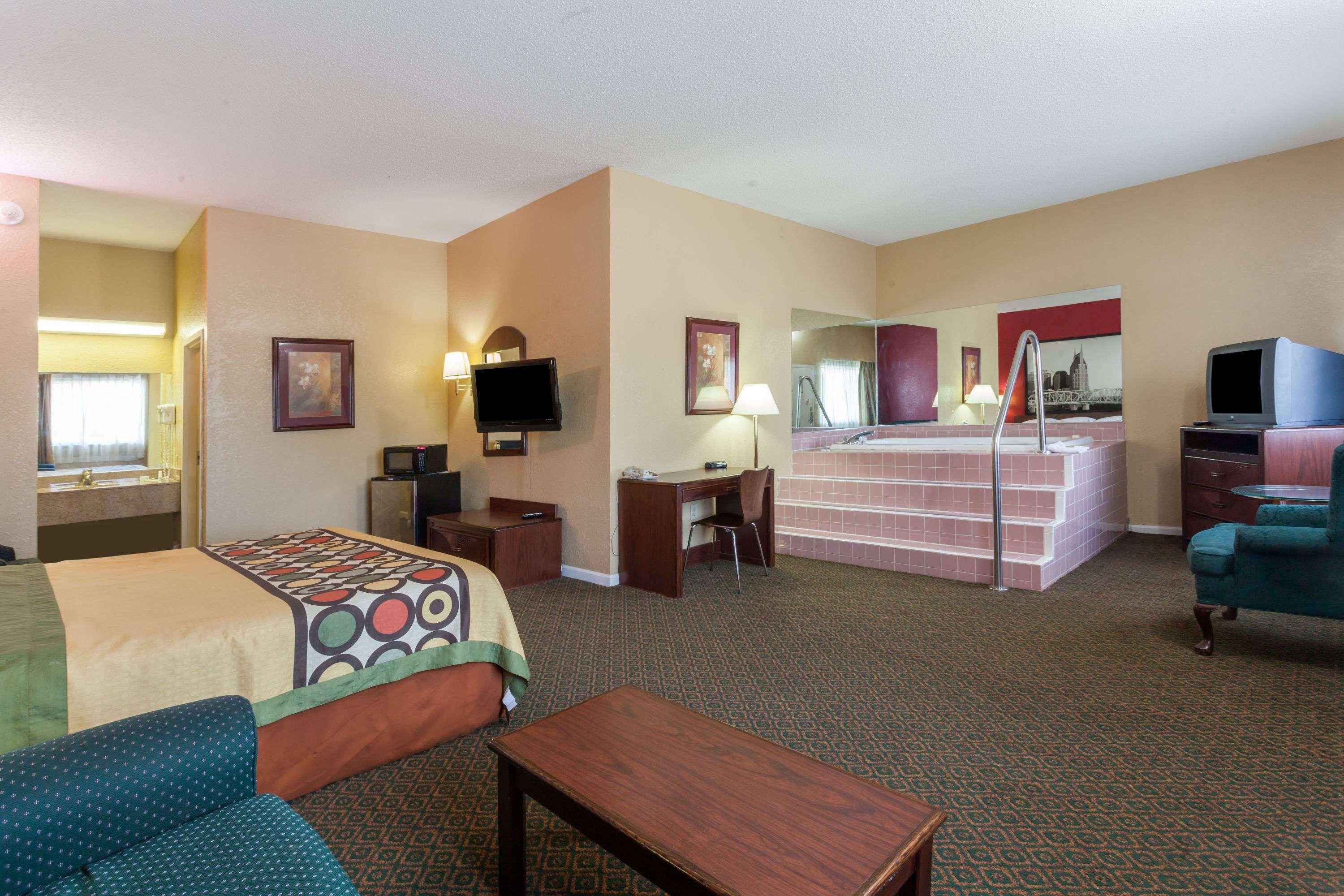 Super 8 By Wyndham Columbia Hotel Exterior foto