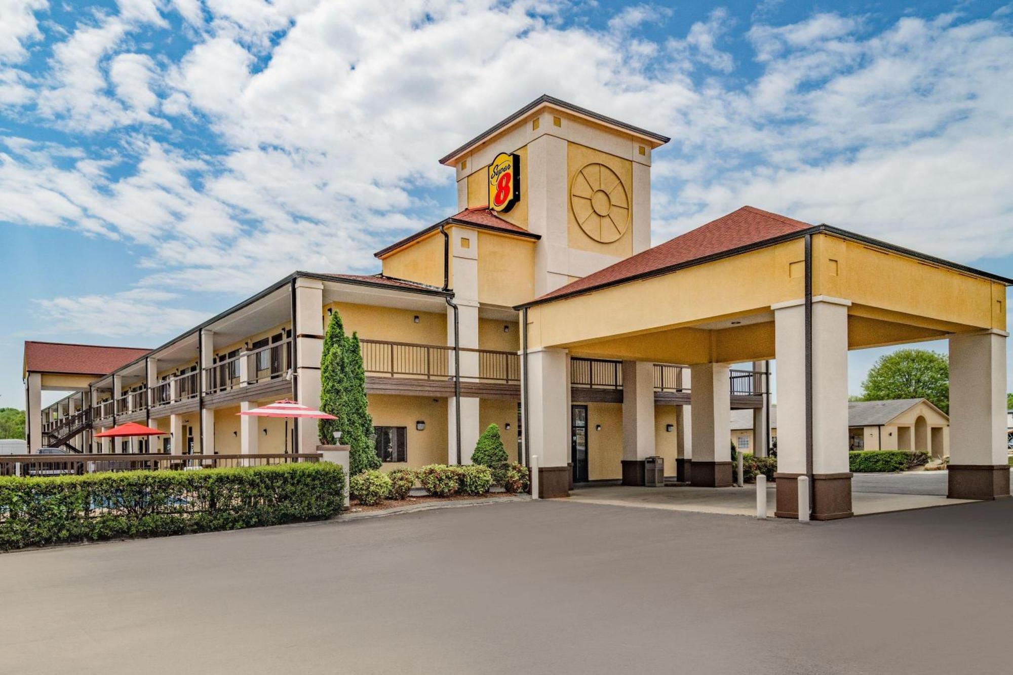 Super 8 By Wyndham Columbia Hotel Exterior foto
